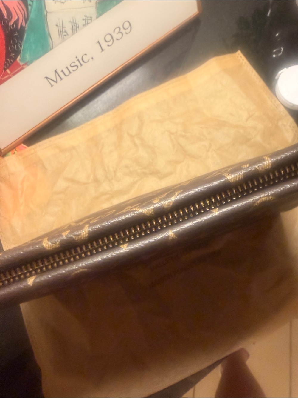 Source Unknown Brown Monogram Toiletry Pouch / clutch / organizer - Picture 10 of 10